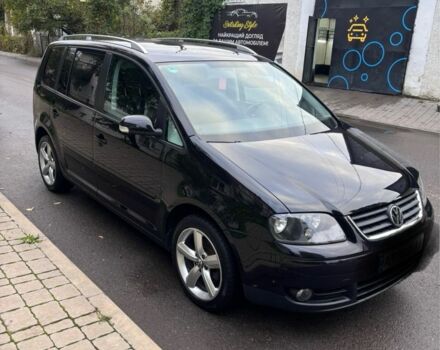 Чорний Фольксваген Туран, об'ємом двигуна 1.6 л та пробігом 207 тис. км за 7000 $, фото 2 на Automoto.ua