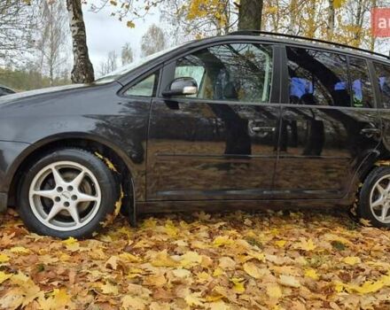 Черный Фольксваген Туран, объемом двигателя 1.39 л и пробегом 278 тыс. км за 5200 $, фото 3 на Automoto.ua