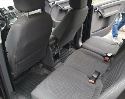 Черный Фольксваген Туран, объемом двигателя 1.39 л и пробегом 239 тыс. км за 5700 $, фото 10 на Automoto.ua