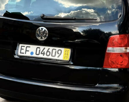 Черный Фольксваген Туран, объемом двигателя 1.6 л и пробегом 190 тыс. км за 6999 $, фото 60 на Automoto.ua