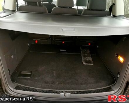 Черный Фольксваген Туран, объемом двигателя 2 л и пробегом 211 тыс. км за 2200 $, фото 3 на Automoto.ua