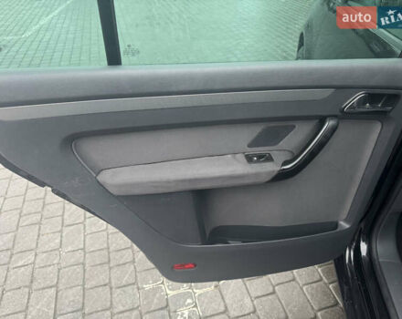 Черный Фольксваген Туран, объемом двигателя 1.9 л и пробегом 246 тыс. км за 7800 $, фото 15 на Automoto.ua