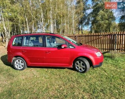 Черный Фольксваген Туран, объемом двигателя 1.6 л и пробегом 261 тыс. км за 4999 $, фото 13 на Automoto.ua