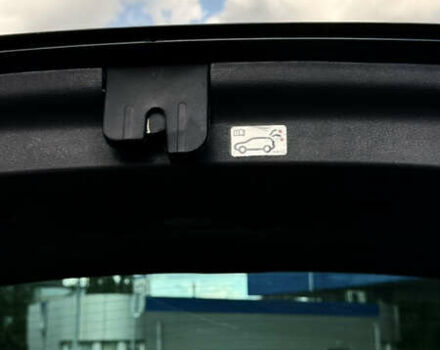 Черный Фольксваген Туран, объемом двигателя 1.6 л и пробегом 190 тыс. км за 6999 $, фото 35 на Automoto.ua