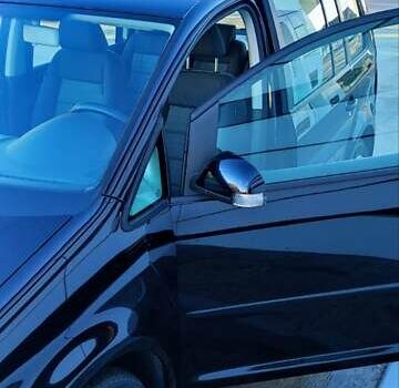 Черный Фольксваген Туран, объемом двигателя 1.6 л и пробегом 197 тыс. км за 5850 $, фото 5 на Automoto.ua