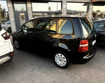 Черный Фольксваген Туран, объемом двигателя 1.6 л и пробегом 190 тыс. км за 6999 $, фото 13 на Automoto.ua