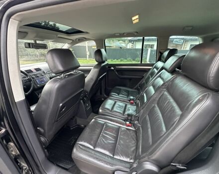 Черный Фольксваген Туран, объемом двигателя 2 л и пробегом 111 тыс. км за 4000 $, фото 16 на Automoto.ua