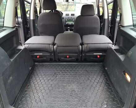 Черный Фольксваген Туран, объемом двигателя 1.39 л и пробегом 239 тыс. км за 5700 $, фото 11 на Automoto.ua