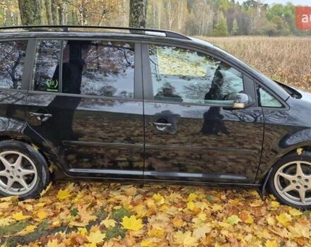 Черный Фольксваген Туран, объемом двигателя 1.39 л и пробегом 278 тыс. км за 5200 $, фото 5 на Automoto.ua