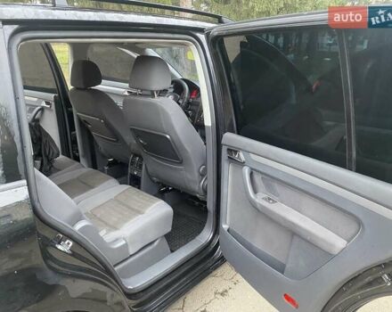 Чорний Фольксваген Туран, об'ємом двигуна 1.9 л та пробігом 390 тис. км за 6500 $, фото 9 на Automoto.ua