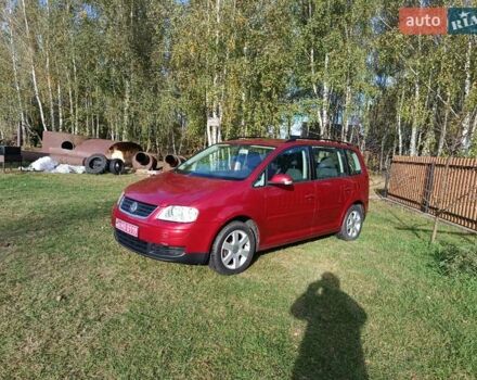 Черный Фольксваген Туран, объемом двигателя 1.6 л и пробегом 261 тыс. км за 4999 $, фото 9 на Automoto.ua