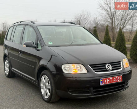 Чорний Фольксваген Туран, об'ємом двигуна 1.6 л та пробігом 220 тис. км за 6200 $, фото 7 на Automoto.ua