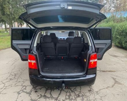 Чорний Фольксваген Туран, об'ємом двигуна 1.9 л та пробігом 290 тис. км за 6500 $, фото 6 на Automoto.ua