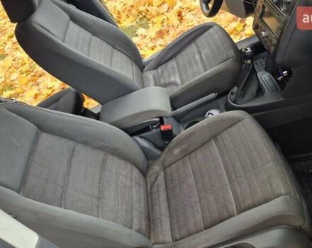 Черный Фольксваген Туран, объемом двигателя 1.39 л и пробегом 278 тыс. км за 5200 $, фото 16 на Automoto.ua