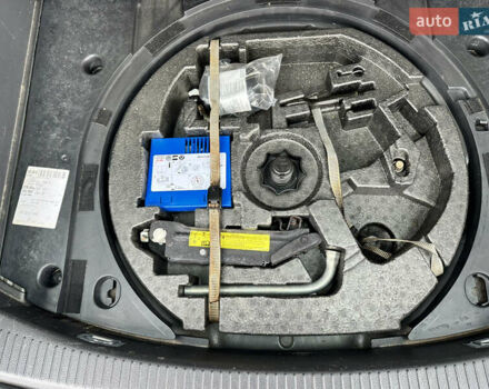 Фольксваген Туран 2006 в Виннице на Automoto.ua Черный Фольксваген Туран, объемом двигателя 1.6 л и пробегом 252 тыс. км за 7777 $, фото 32 на Automoto.ua