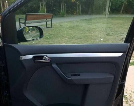 Чорний Фольксваген Туран, об'ємом двигуна 1.97 л та пробігом 291 тис. км за 7000 $, фото 11 на Automoto.ua