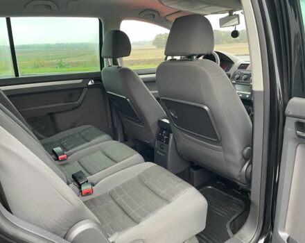 Чорний Фольксваген Туран, об'ємом двигуна 2 л та пробігом 339 тис. км за 6000 $, фото 15 на Automoto.ua