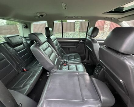 Черный Фольксваген Туран, объемом двигателя 2 л и пробегом 111 тыс. км за 4000 $, фото 15 на Automoto.ua