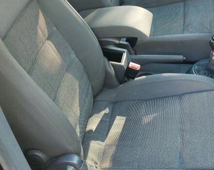 Черный Фольксваген Туран, объемом двигателя 1.6 л и пробегом 238 тыс. км за 5900 $, фото 13 на Automoto.ua