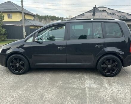 Черный Фольксваген Туран, объемом двигателя 2 л и пробегом 111 тыс. км за 4000 $, фото 8 на Automoto.ua