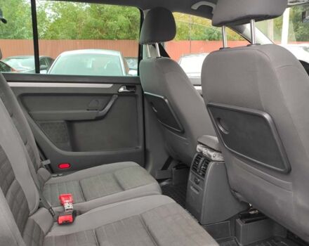 Черный Фольксваген Туран, объемом двигателя 1.6 л и пробегом 289 тыс. км за 5800 $, фото 14 на Automoto.ua