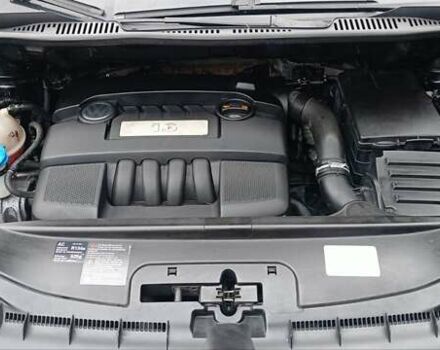 Черный Фольксваген Туран, объемом двигателя 1.6 л и пробегом 240 тыс. км за 5700 $, фото 27 на Automoto.ua