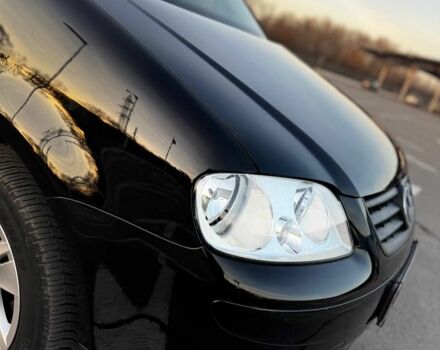 Чорний Фольксваген Туран, об'ємом двигуна 0 л та пробігом 212 тис. км за 6300 $, фото 1 на Automoto.ua