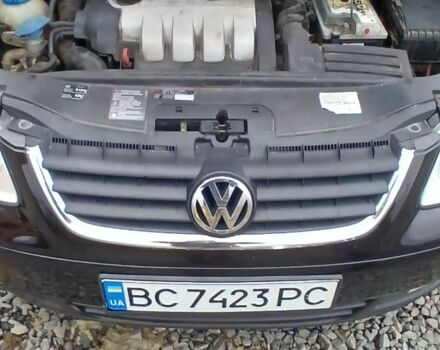 Черный Фольксваген Туран, объемом двигателя 2 л и пробегом 343 тыс. км за 5500 $, фото 7 на Automoto.ua