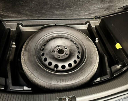 Черный Фольксваген Туран, объемом двигателя 1.6 л и пробегом 190 тыс. км за 6999 $, фото 24 на Automoto.ua