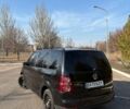 Черный Фольксваген Туран, объемом двигателя 1.4 л и пробегом 160 тыс. км за 8000 $, фото 1 на Automoto.ua