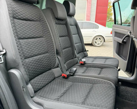 Чорний Фольксваген Туран, об'ємом двигуна 1.6 л та пробігом 201 тис. км за 7350 $, фото 30 на Automoto.ua