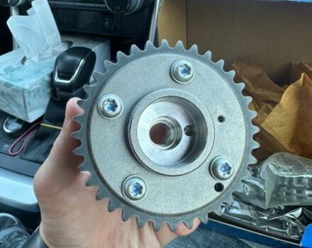 Черный Фольксваген Туран, объемом двигателя 1.4 л и пробегом 260 тыс. км за 6500 $, фото 17 на Automoto.ua