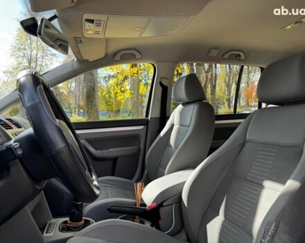 Фольксваген Туран 2007 в Киеве на Automoto.ua Черный Фольксваген Туран, объемом двигателя 1.4 л и пробегом 242 тыс. км за 6390 $, фото 15 на Automoto.ua