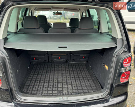 Черный Фольксваген Туран, объемом двигателя 1.4 л и пробегом 278 тыс. км за 6700 $, фото 22 на Automoto.ua