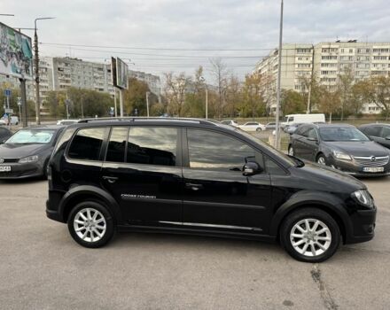 Черный Фольксваген Туран, объемом двигателя 1.9 л и пробегом 278 тыс. км за 7100 $, фото 3 на Automoto.ua