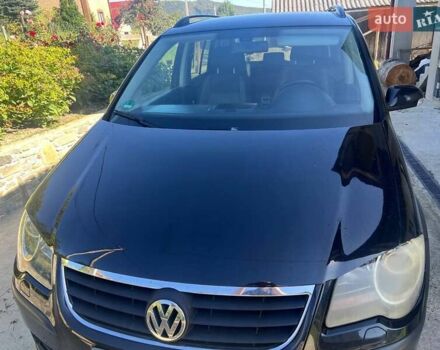 Чорний Фольксваген Туран, об'ємом двигуна 1.4 л та пробігом 212 тис. км за 6000 $, фото 1 на Automoto.ua