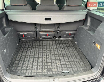 Черный Фольксваген Туран, объемом двигателя 1.4 л и пробегом 278 тыс. км за 6700 $, фото 23 на Automoto.ua