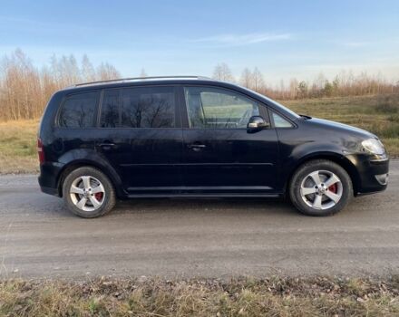 Чорний Фольксваген Туран, об'ємом двигуна 1.9 л та пробігом 367 тис. км за 3400 $, фото 4 на Automoto.ua