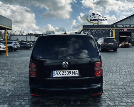 Черный Фольксваген Туран, объемом двигателя 1.39 л и пробегом 242 тыс. км за 7500 $, фото 5 на Automoto.ua