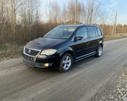 Чорний Фольксваген Туран, об'ємом двигуна 1.9 л та пробігом 367 тис. км за 3400 $, фото 1 на Automoto.ua