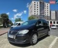 Черный Фольксваген Туран, объемом двигателя 1.9 л и пробегом 460 тыс. км за 5600 $, фото 1 на Automoto.ua