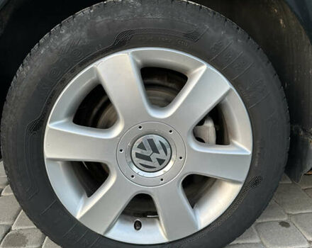 Чорний Фольксваген Туран, об'ємом двигуна 1.97 л та пробігом 270 тис. км за 8300 $, фото 27 на Automoto.ua