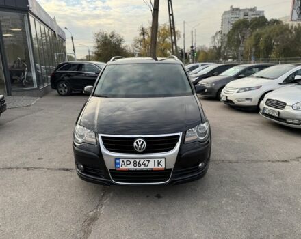 Черный Фольксваген Туран, объемом двигателя 1.9 л и пробегом 278 тыс. км за 7100 $, фото 1 на Automoto.ua