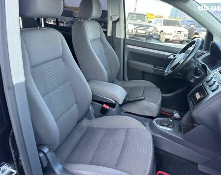 Черный Фольксваген Туран, объемом двигателя 2 л и пробегом 260 тыс. км за 7890 $, фото 29 на Automoto.ua