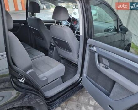 Черный Фольксваген Туран, объемом двигателя 1.4 л и пробегом 193 тыс. км за 7300 $, фото 14 на Automoto.ua