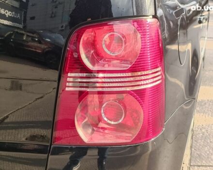 Чорний Фольксваген Туран, об'ємом двигуна 2 л та пробігом 260 тис. км за 9390 $, фото 10 на Automoto.ua