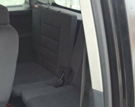 Черный Фольксваген Туран, объемом двигателя 1.4 л и пробегом 193 тыс. км за 6950 $, фото 27 на Automoto.ua