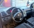 Черный Фольксваген Туран, объемом двигателя 1.4 л и пробегом 250 тыс. км за 4500 $, фото 6 на Automoto.ua