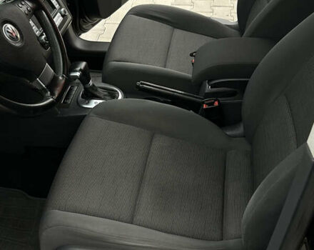 Чорний Фольксваген Туран, об'ємом двигуна 1.9 л та пробігом 124 тис. км за 8700 $, фото 16 на Automoto.ua