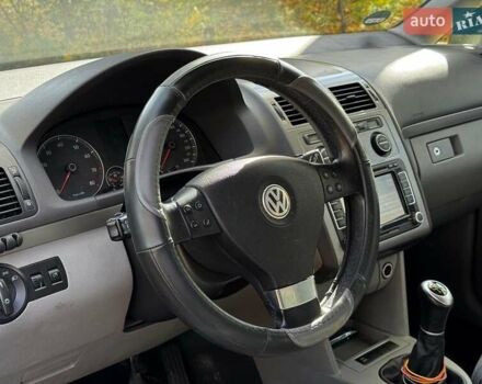 Фольксваген Туран 2007 в Киеве на Automoto.ua Черный Фольксваген Туран, объемом двигателя 1.4 л и пробегом 242 тыс. км за 6390 $, фото 12 на Automoto.ua